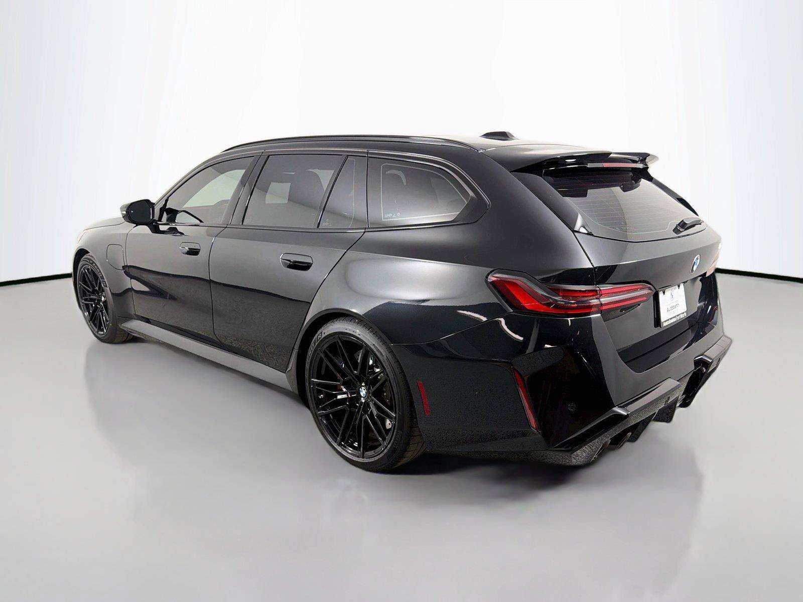 New 2027 BMW M5 Touring AWD/4WD image 7