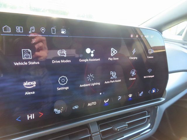 Certified 2024 Chevrolet Equinox EV RS image 19