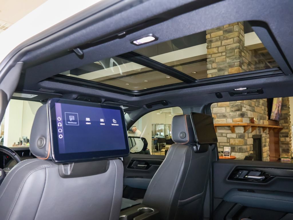 New 2026 GMC Yukon XL AT4 w/ AT4 Premium Plus Package image 16