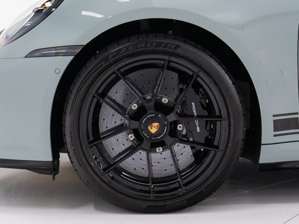Used 2026 Porsche 911 Carrera GTS RWD image 45