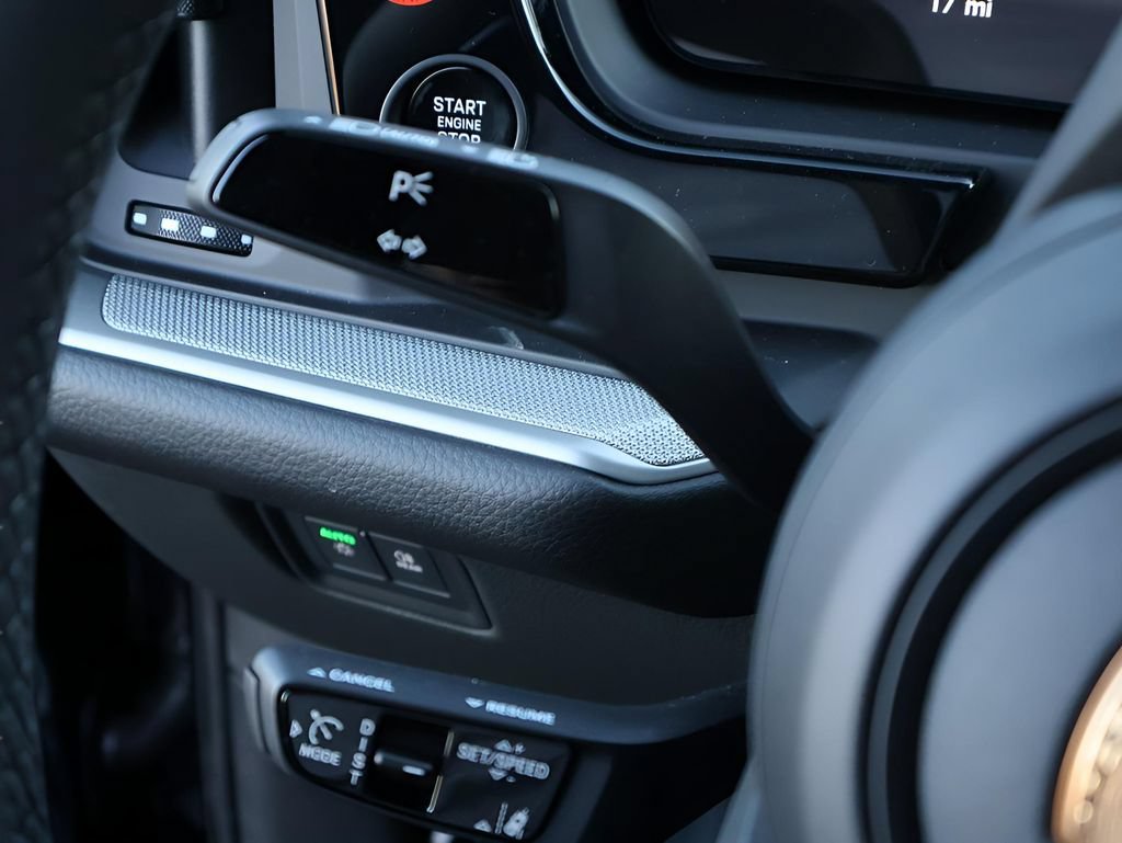 New 2026 Porsche Cayenne E-Hybrid Coupe AWD/4WD image 28