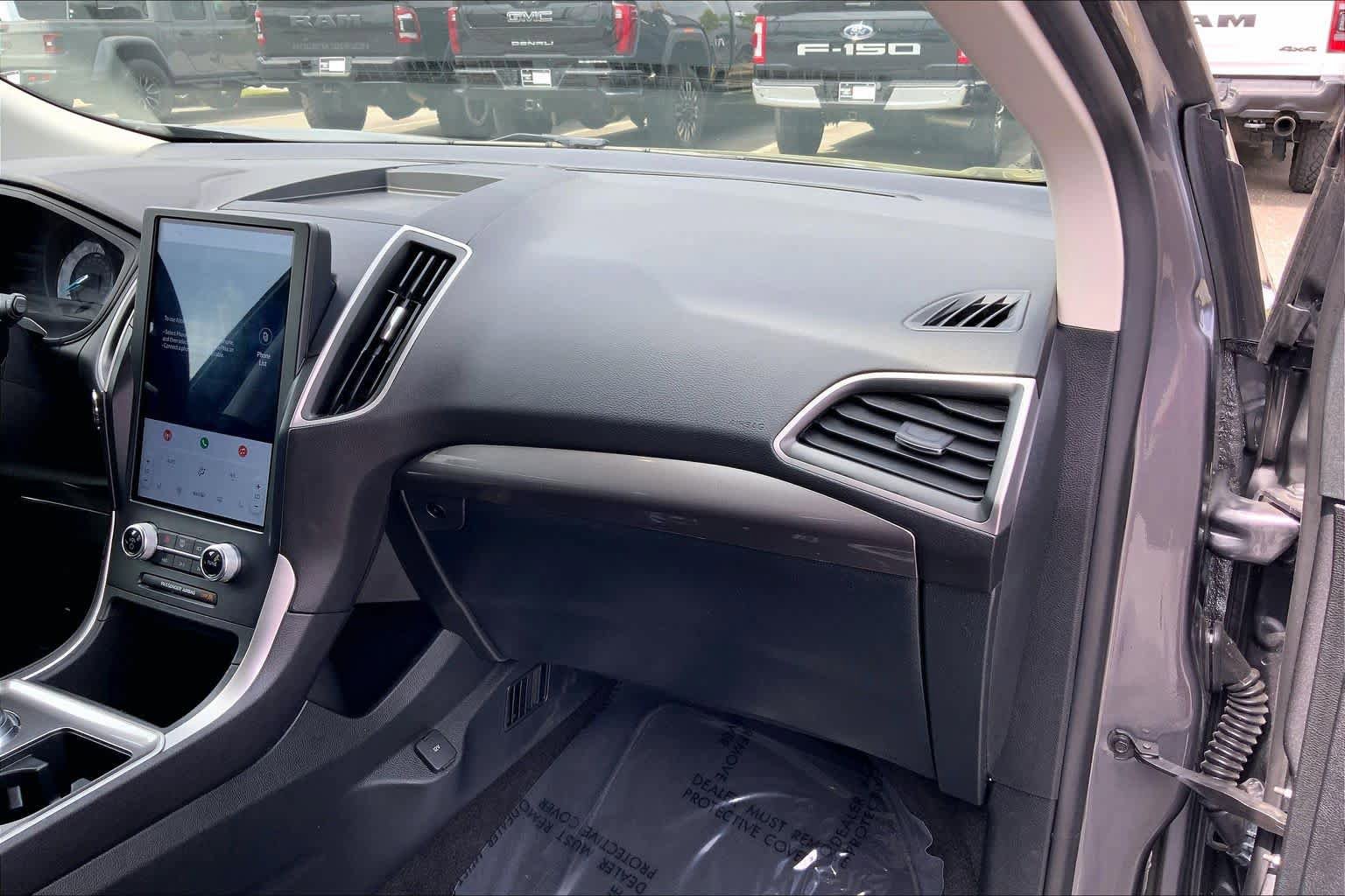 Certified 2024 Ford Edge SEL image 18