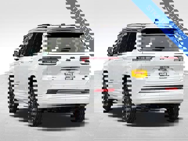 New 2026 Jeep Grand Cherokee L Summit image 4