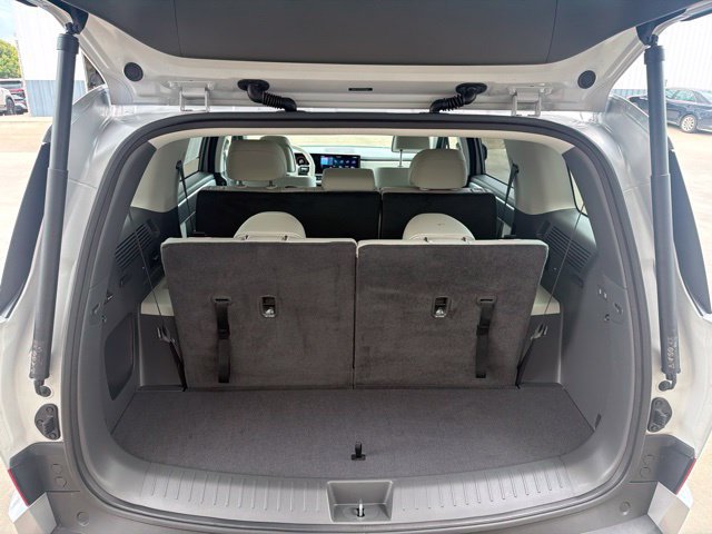 Used 2026 Hyundai Santa Fe SEL FWD image 19