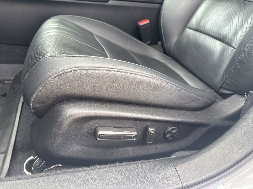 Used 2022 Honda Accord Touring image 14