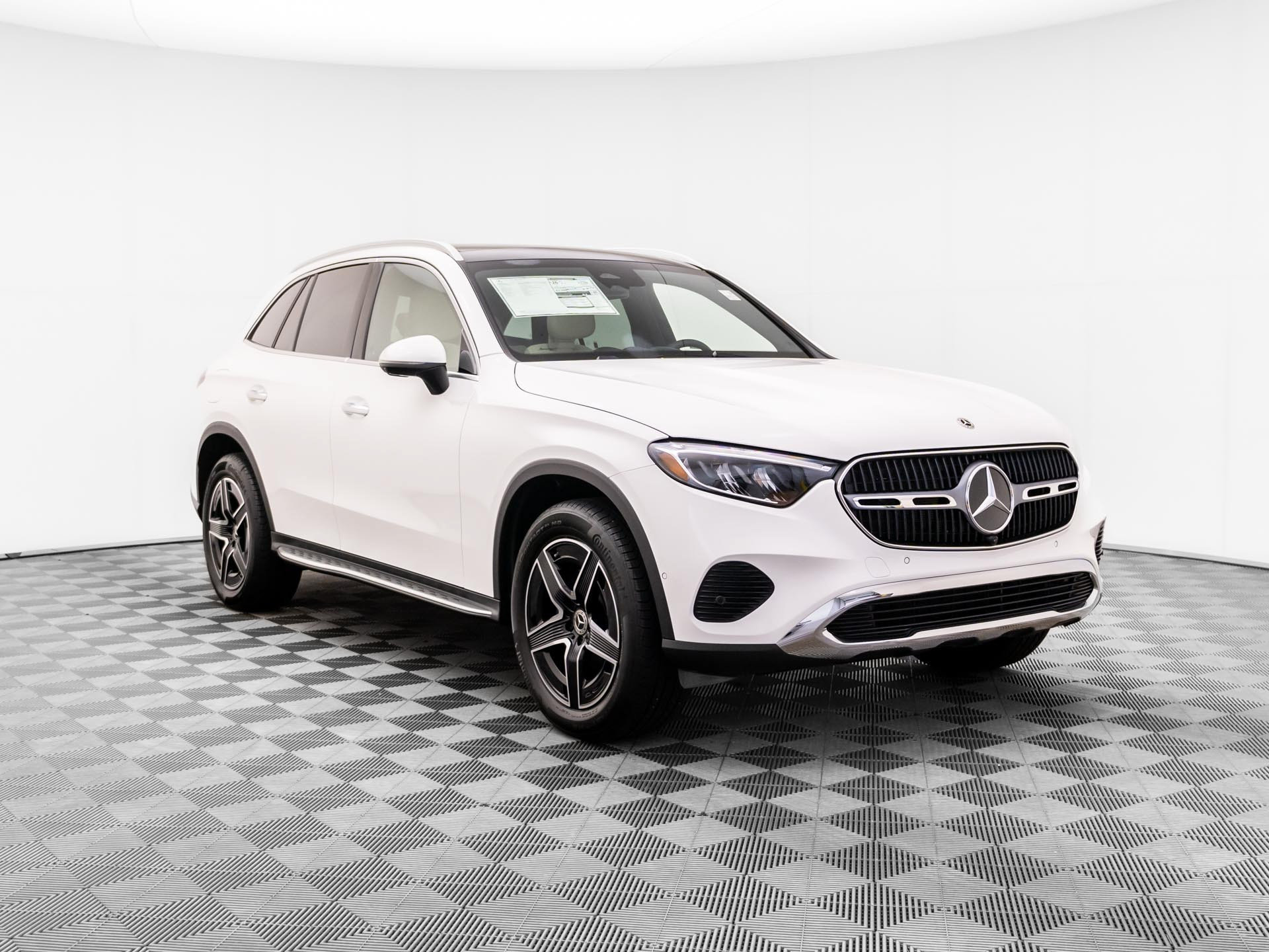 New 2027 Mercedes-Benz GLC 300 4MATIC image 7