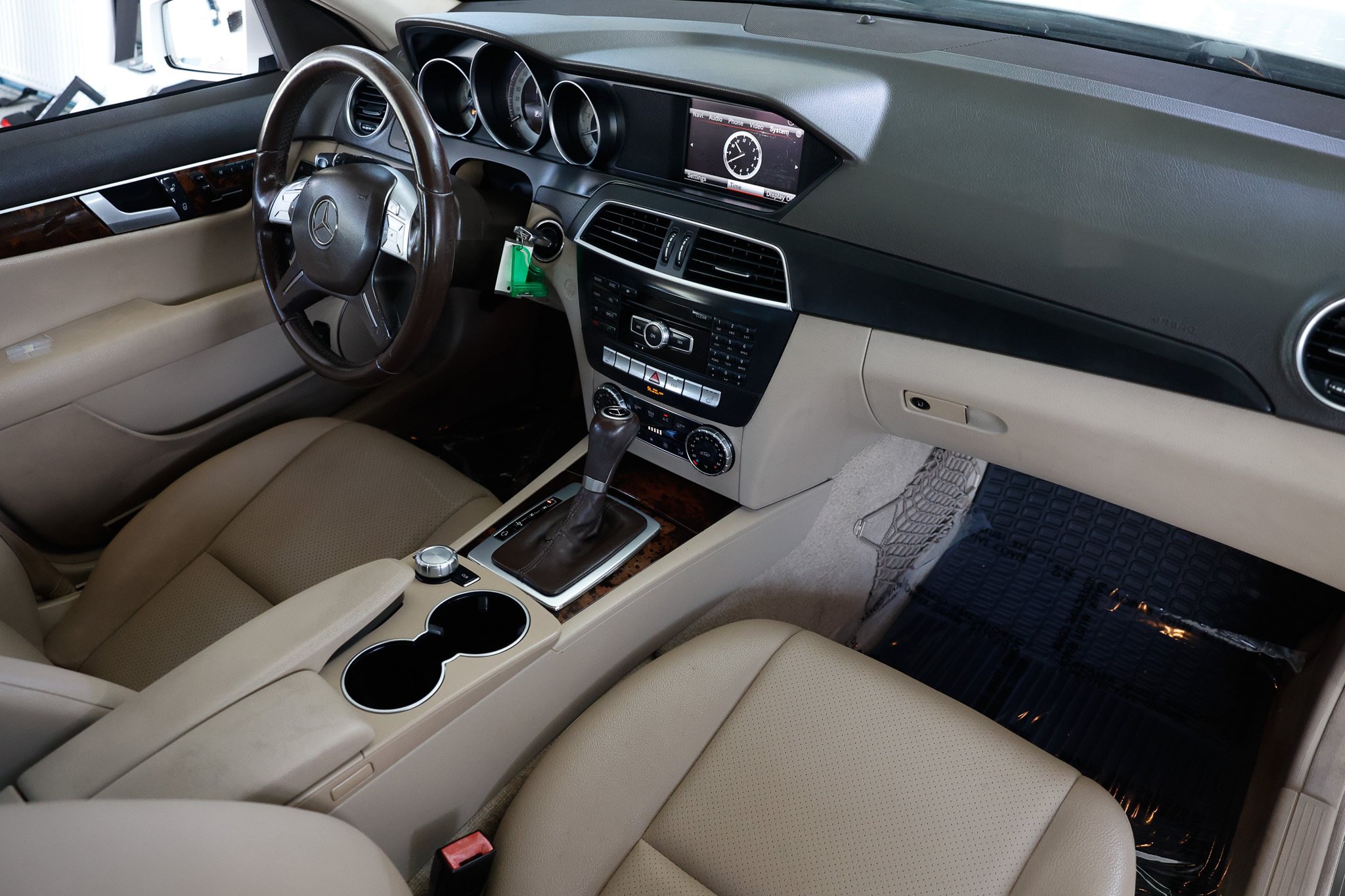 Used 2014 Mercedes-Benz C 300 4MATIC Sedan w/ Multimedia Package image 21