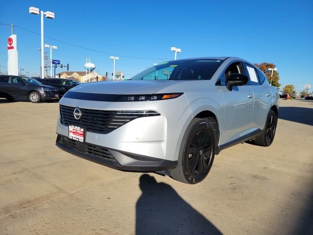 Used 2025 Nissan Murano SV image 2