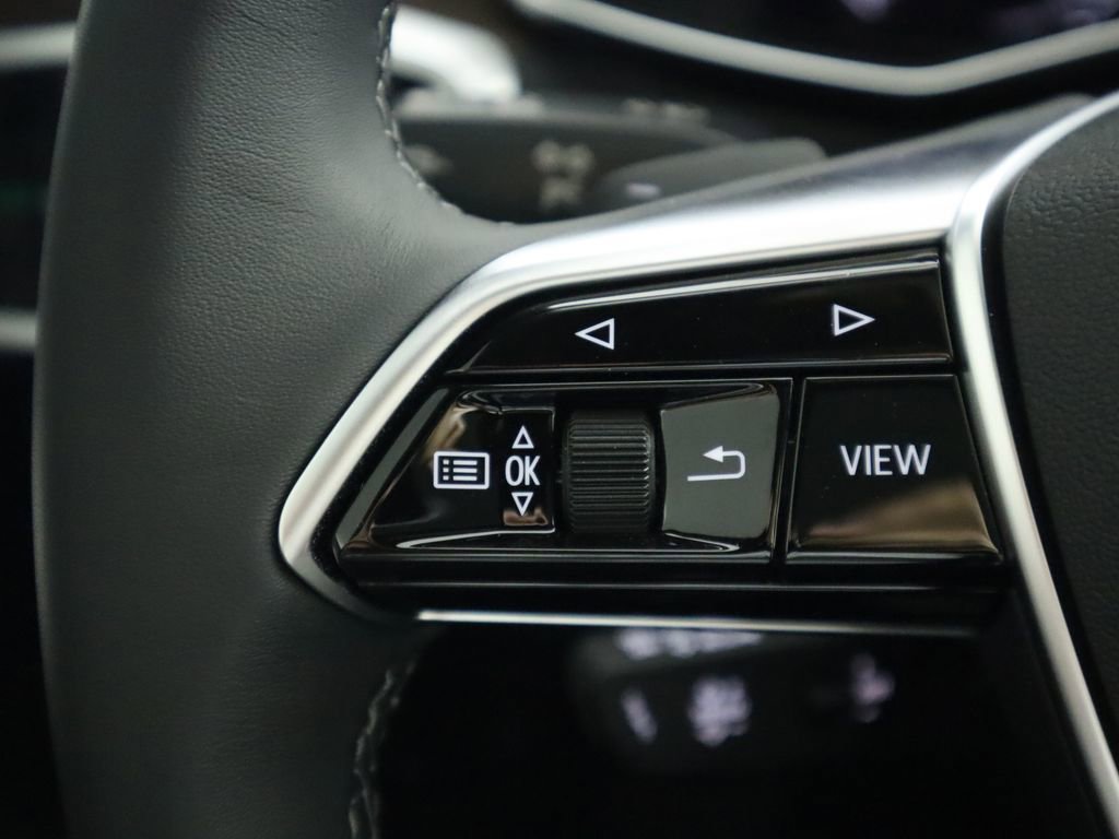 Used 2025 Audi A6 Premium Plus w/ Premium Plus Package image 13