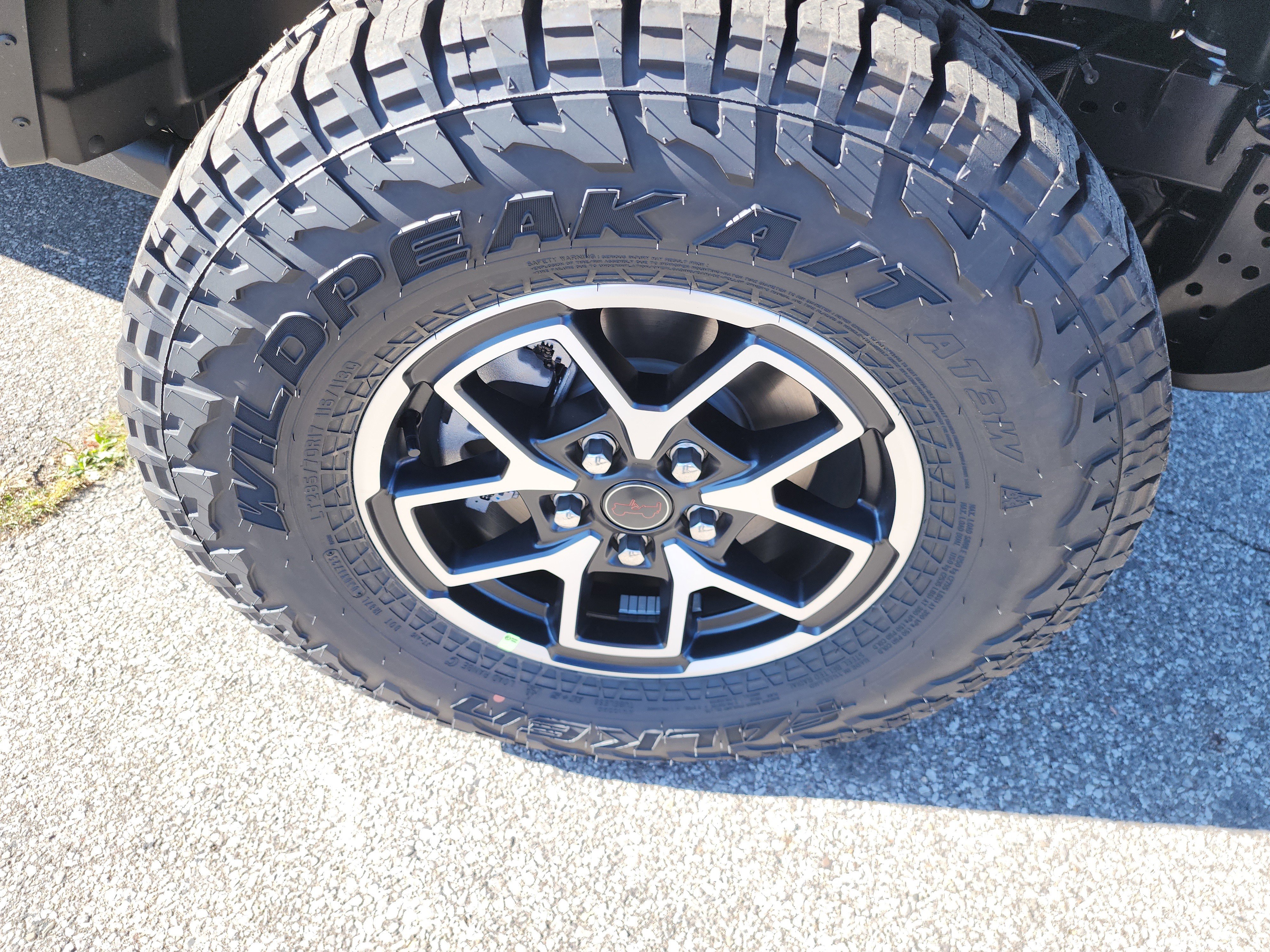 New 2025 Jeep Gladiator Rubicon image 23