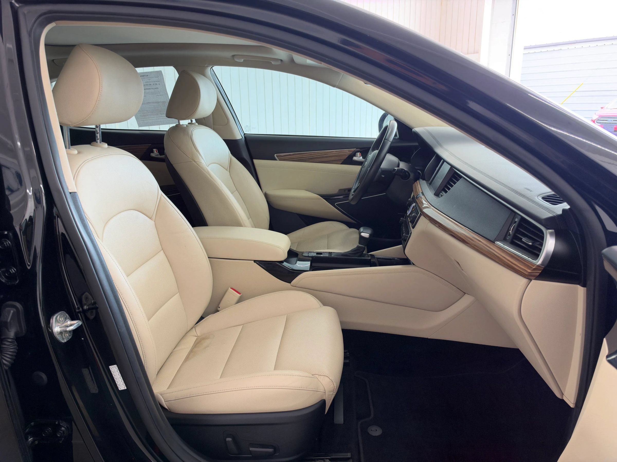 Used 2019 Kia Cadenza Technology FWD image 10