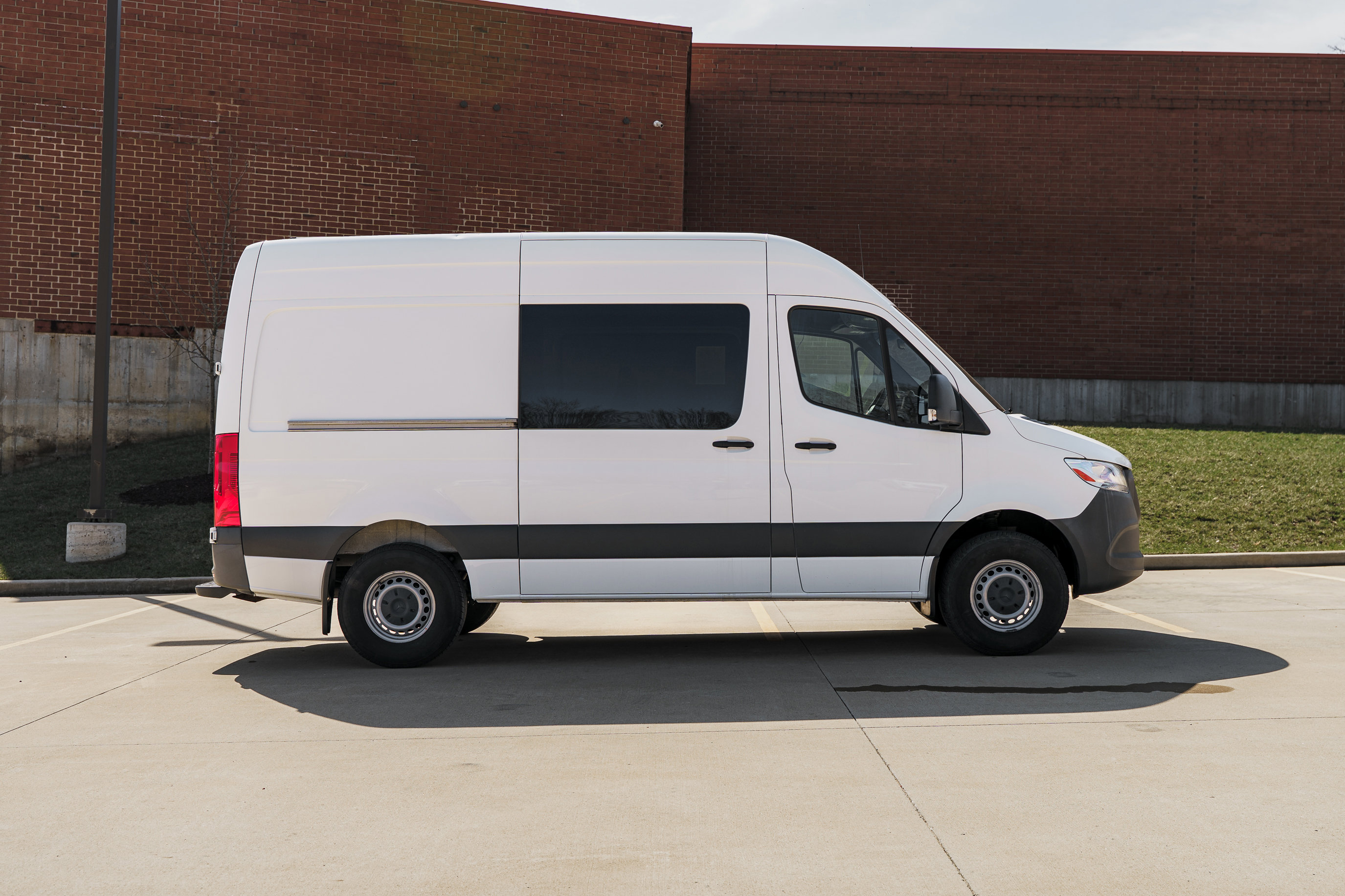 Used 2020 Mercedes-Benz Sprinter 2500 image 3