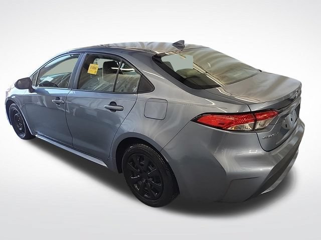 Used 2022 Toyota Corolla LE FWD image 9