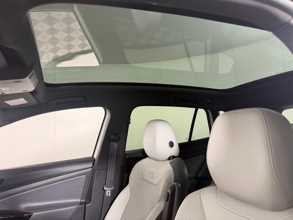 Used 2021 Volkswagen ID.4 Pro S RWD image 25