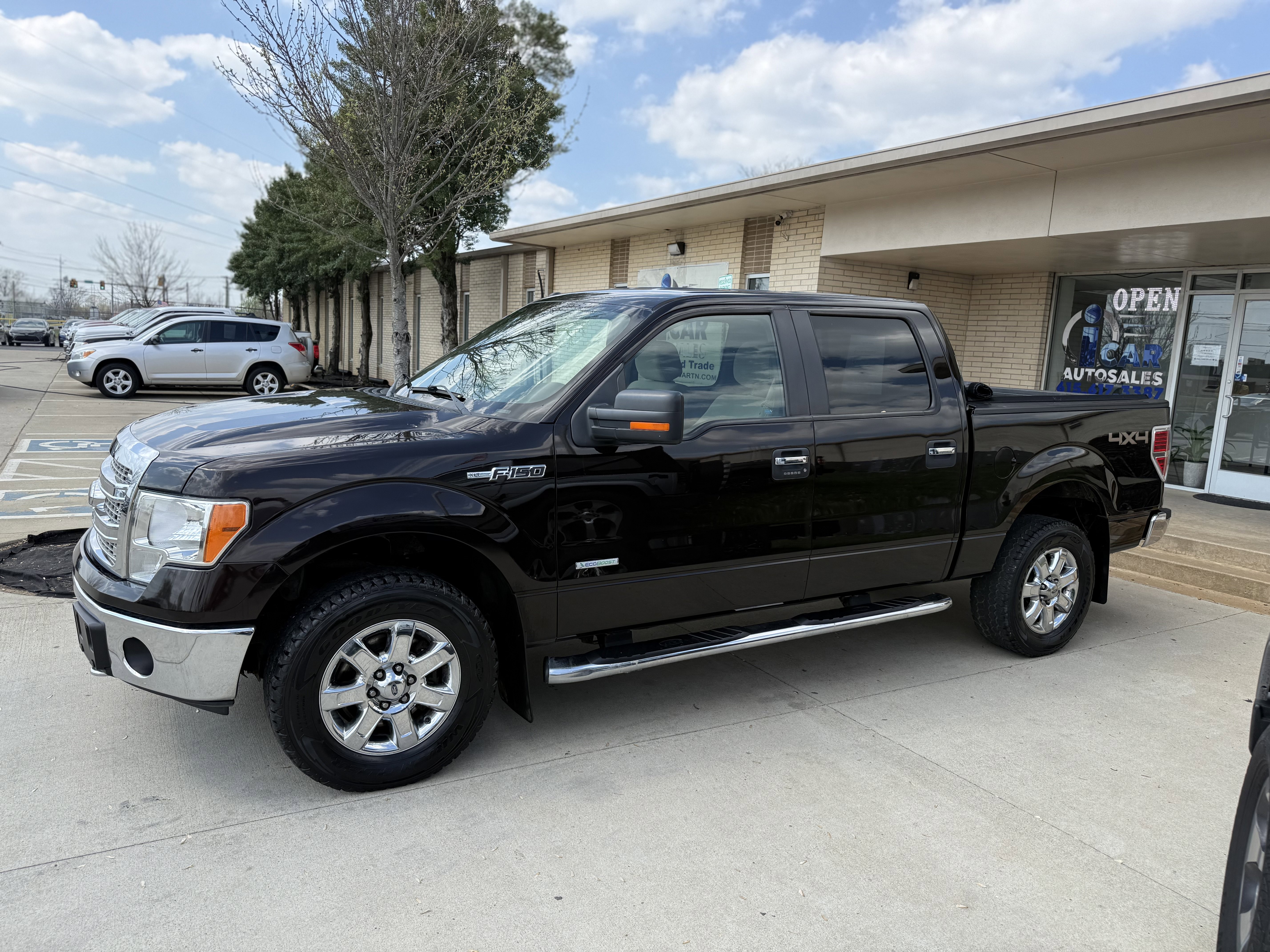 Used 2014 Ford F150 XLT w/ Equipment Group 302A Luxury image 3