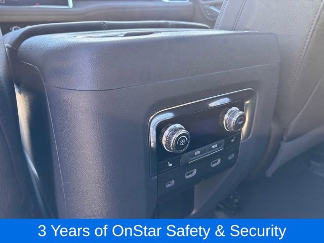 Used 2023 GMC Yukon Denali w/ Advanced Technology Package AWD/4WD image 14