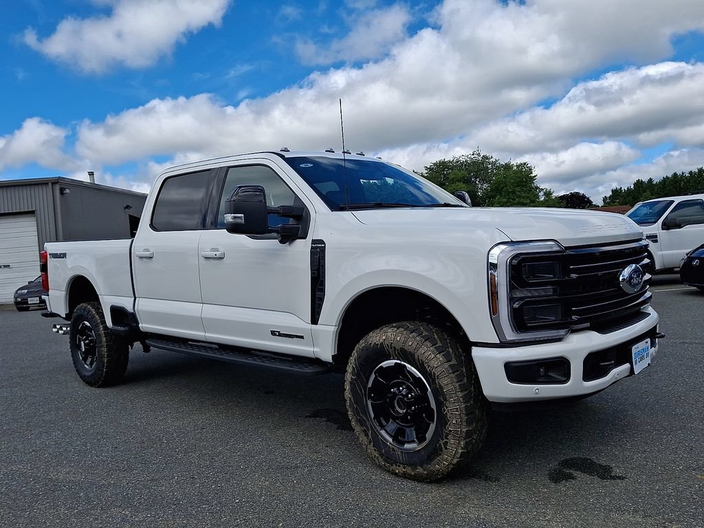 Used 2026 Ford F350 Platinum w/ Tremor Off-Road Package AWD/4WD image 1