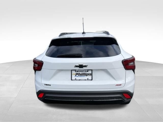 Certified 2025 Chevrolet Trax RS w/ Driver Confidence Package image 13