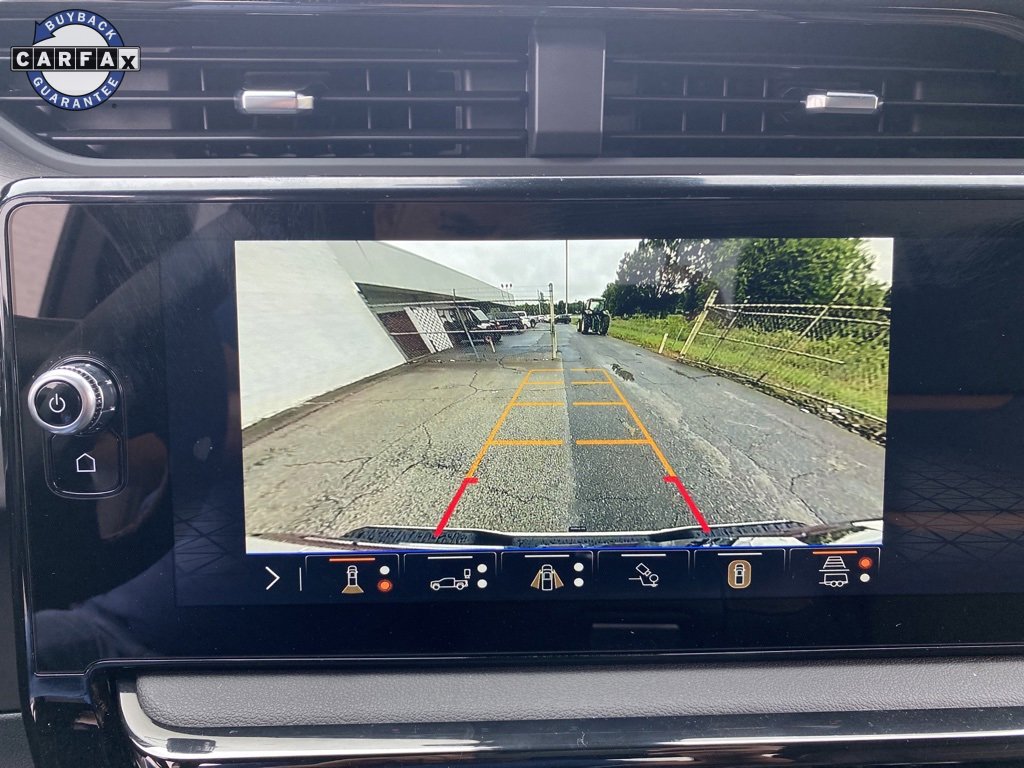 Used 2025 GMC Sierra 2500 AT4 image 39