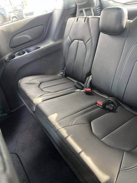 New 2027 Chrysler Pacifica LX FWD image 35