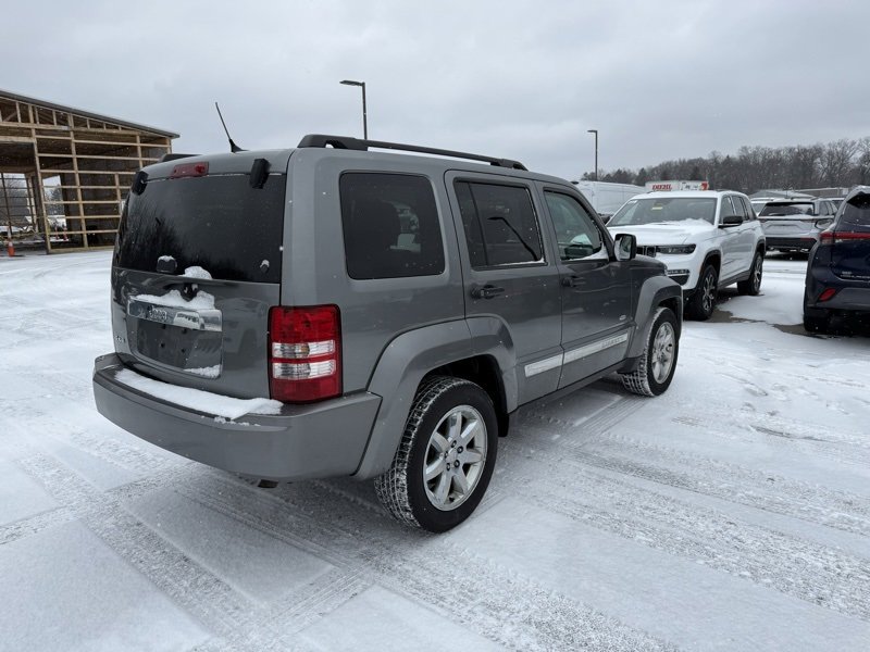 Used 2012 Jeep Liberty Sport image 6