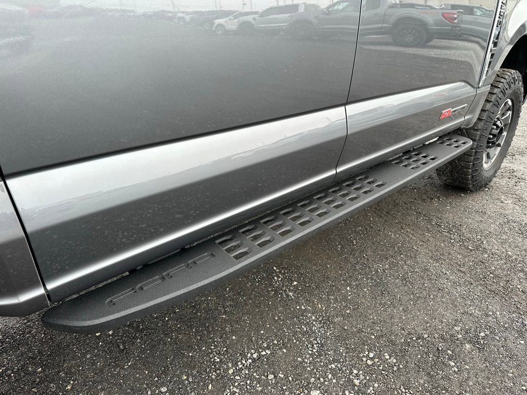Used 2024 Ford F250 Platinum w/ Tremor Off-Road Package image 23