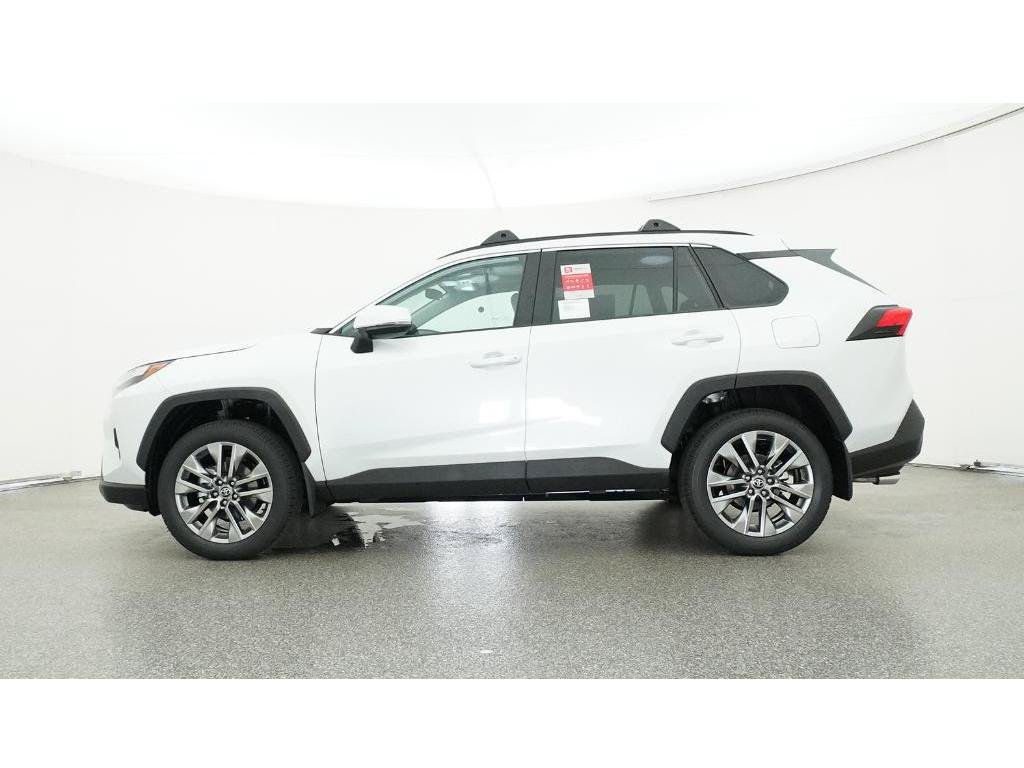 Used 2025 Toyota RAV4 XLE Premium FWD image 25