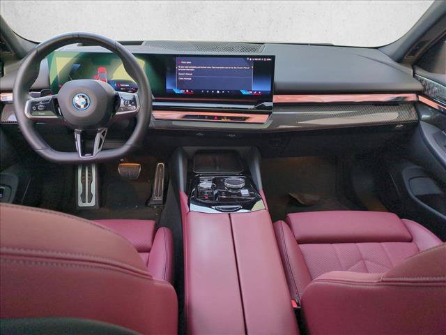 Used 2024 BMW i5 eDrive40i w/ Executive Package RWD image 19