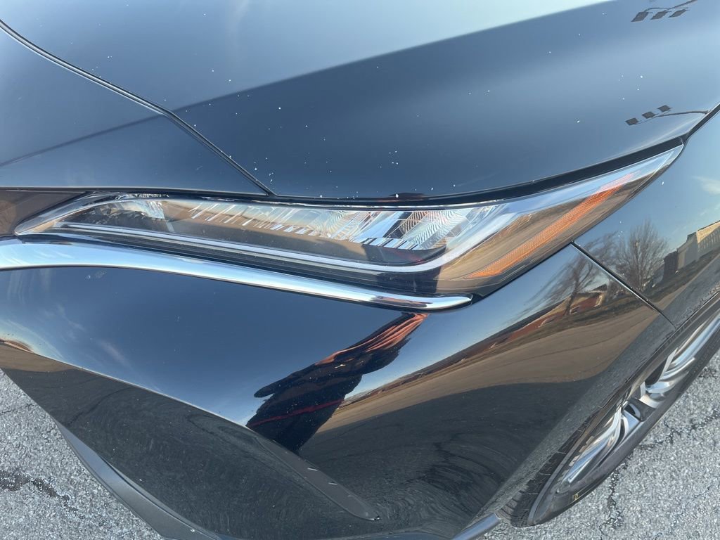 Used 2021 Toyota Venza LE w/ Carpet Mat Package (TMS) image 37