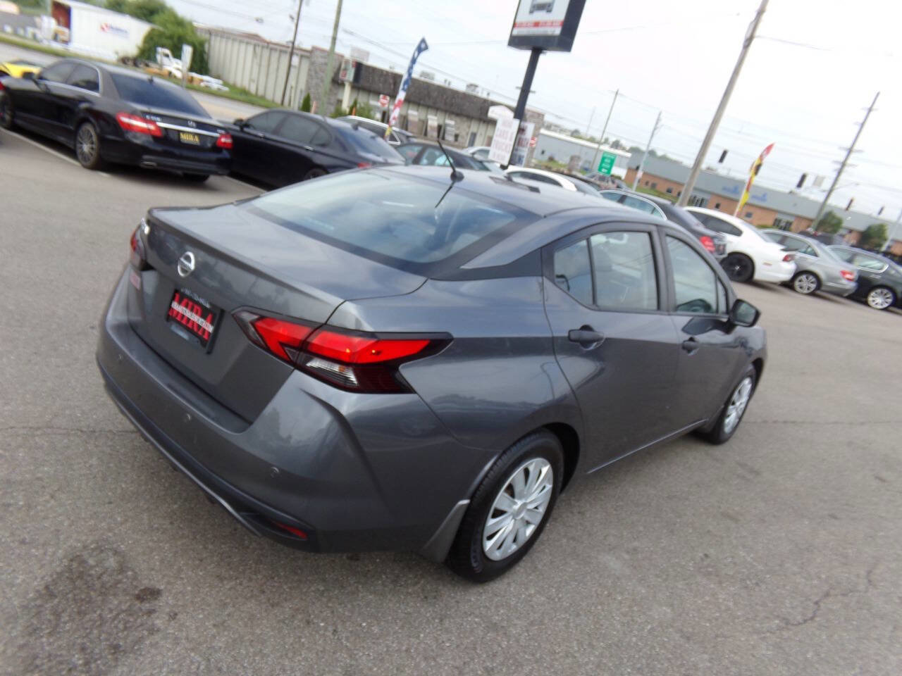 Used 2020 Nissan Versa S image 46