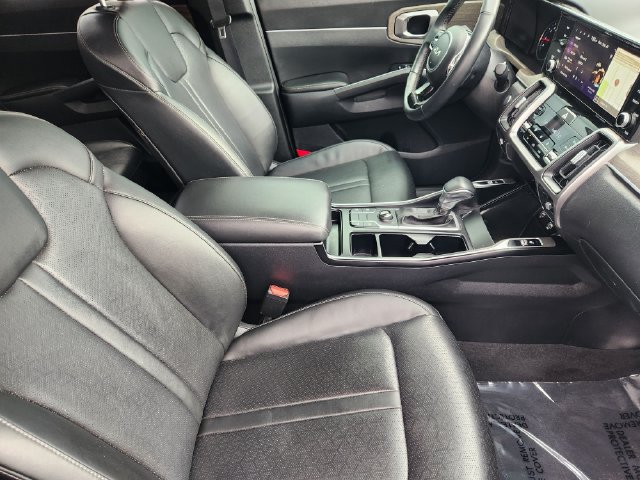 Used 2023 Kia Sorento S w/ Panoramic Sunroof Package AWD/4WD image 19