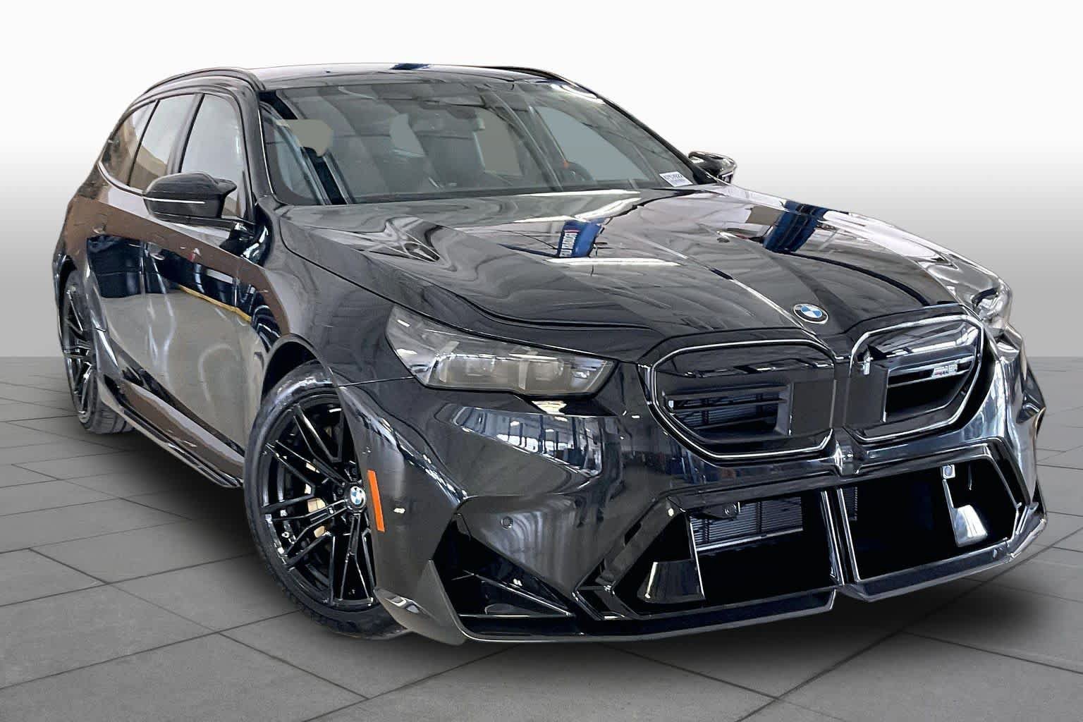 New 2027 BMW M5 Touring AWD/4WD image 2
