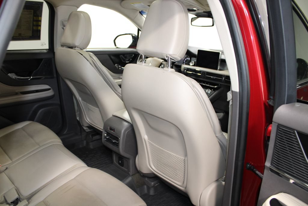 Used 2021 Lincoln Corsair AWD w/ Premium Package image 31
