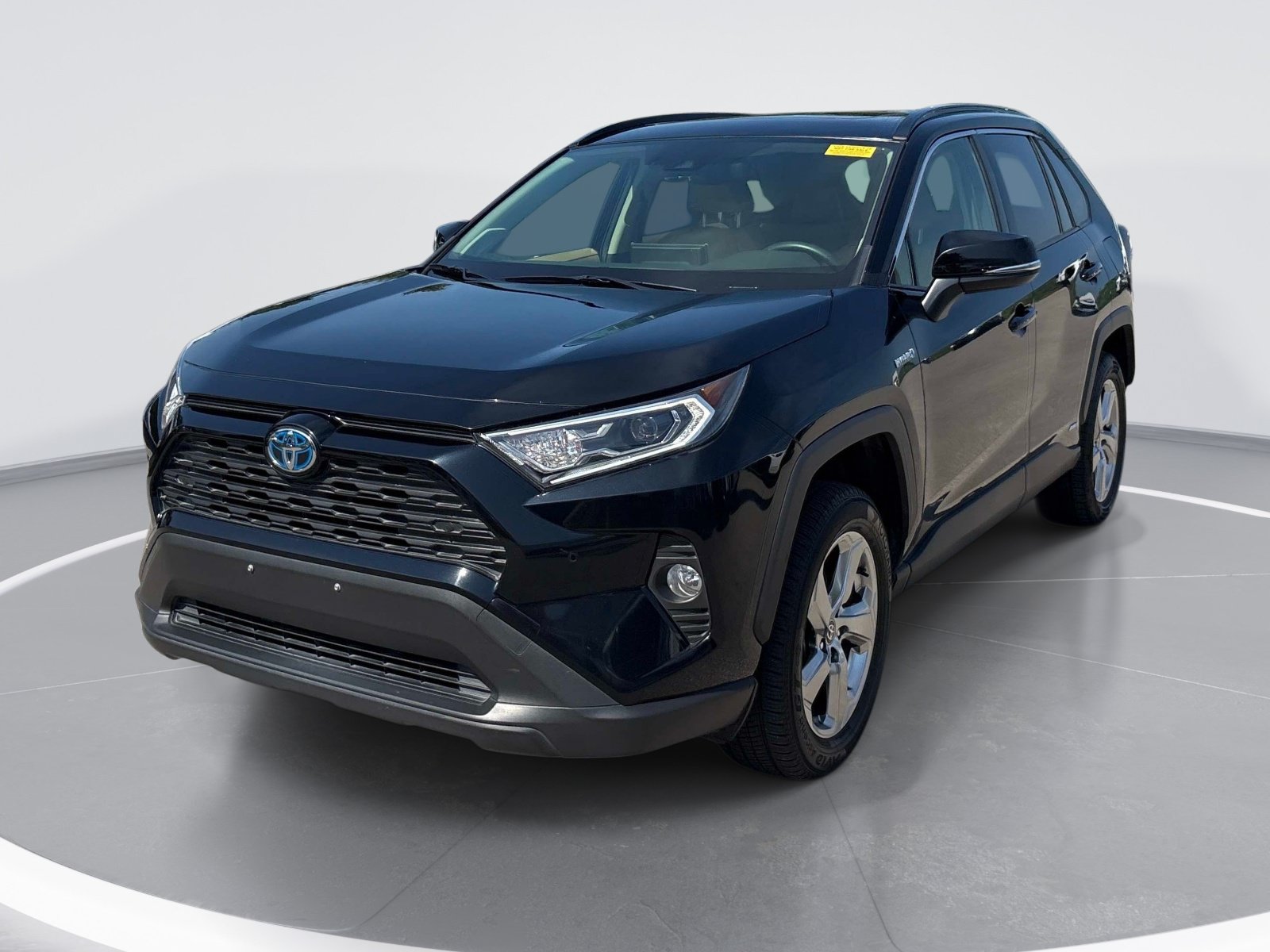 Used 2021 Toyota RAV4 XLE Premium AWD/4WD image 3