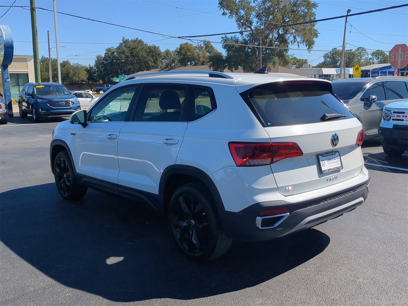 Used 2022 Volkswagen Taos SE image 5