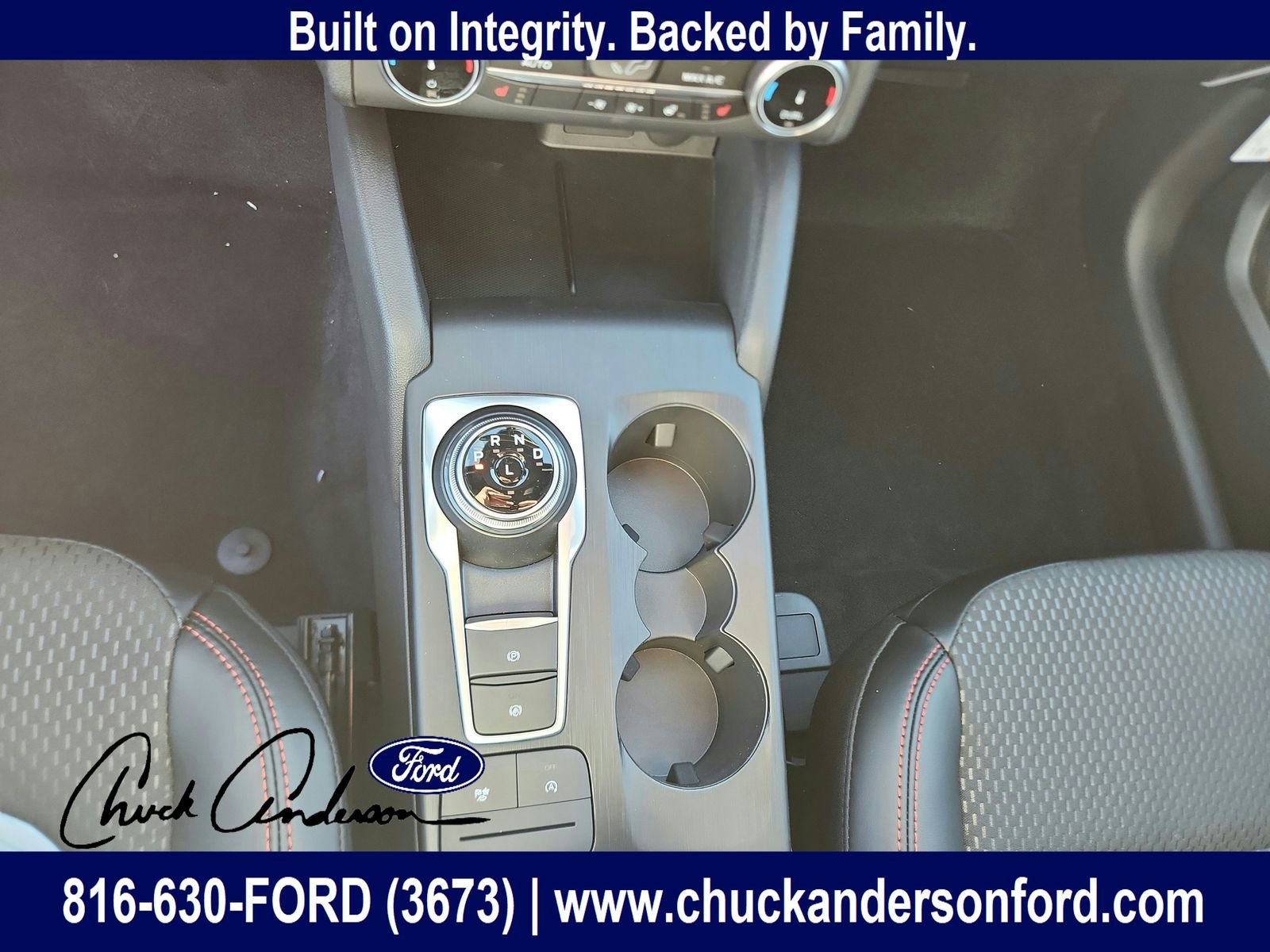 New 2026 Ford Escape ST-Line w/ Cold Weather Package AWD/4WD image 17