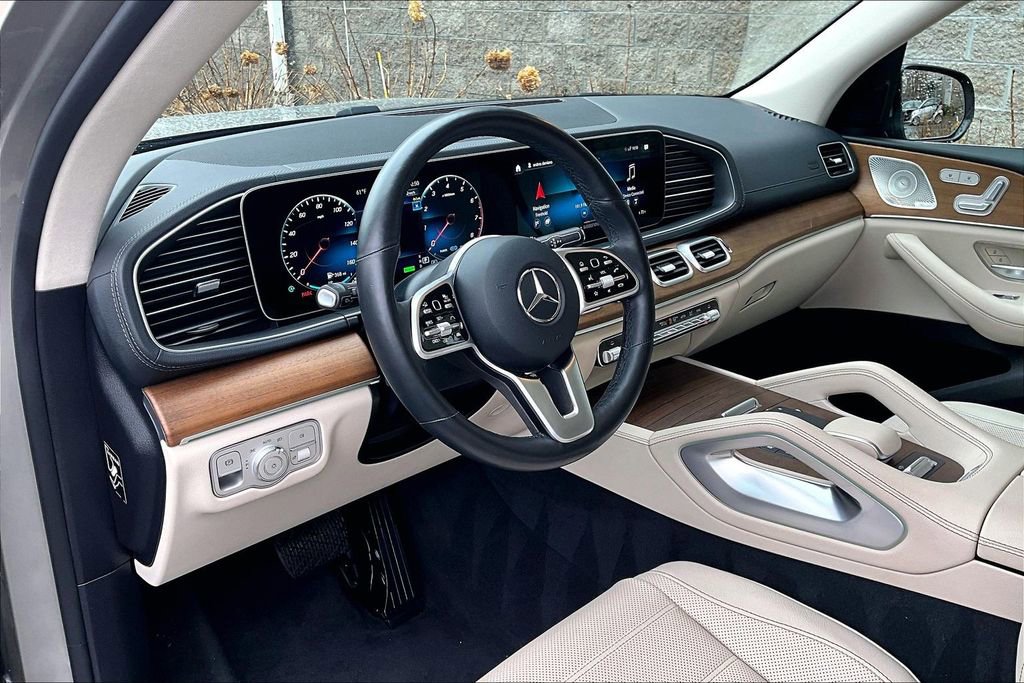 Certified 2022 Mercedes-Benz GLS 450 4MATIC image 13