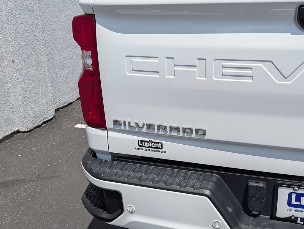 Used 2024 Chevrolet Silverado 3500 High Country w/ High Country Premium Package AWD/4WD image 6
