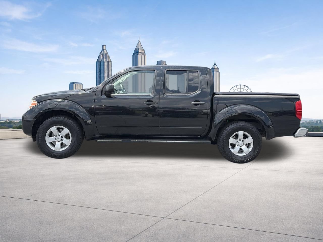 Used 2019 Nissan Frontier SV RWD image 2