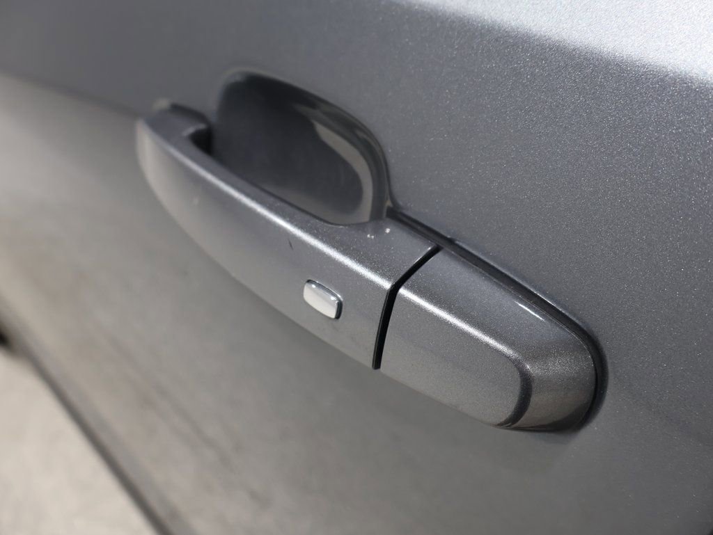 Used 2022 GMC Acadia AT4 image 14