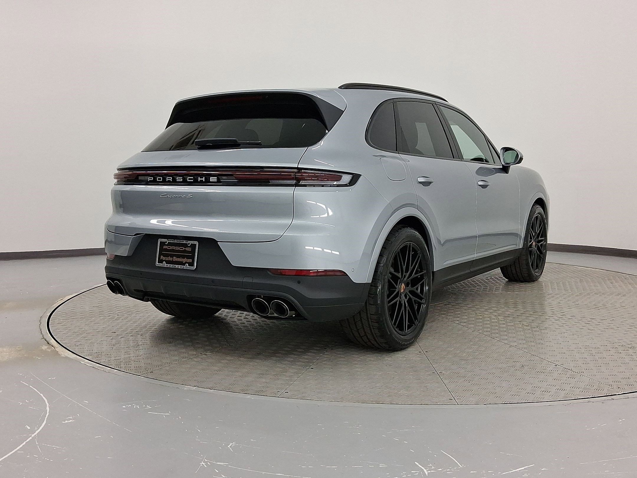 New 2026 Porsche Cayenne S AWD/4WD image 9