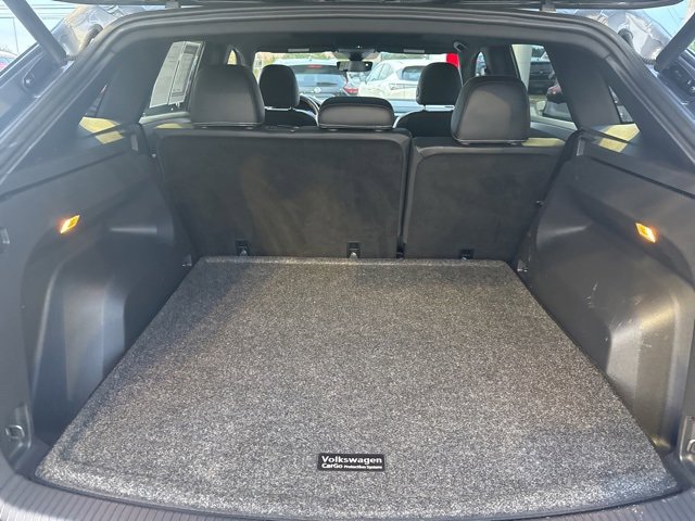 Used 2021 Volkswagen Atlas Cross Sport SEL image 21