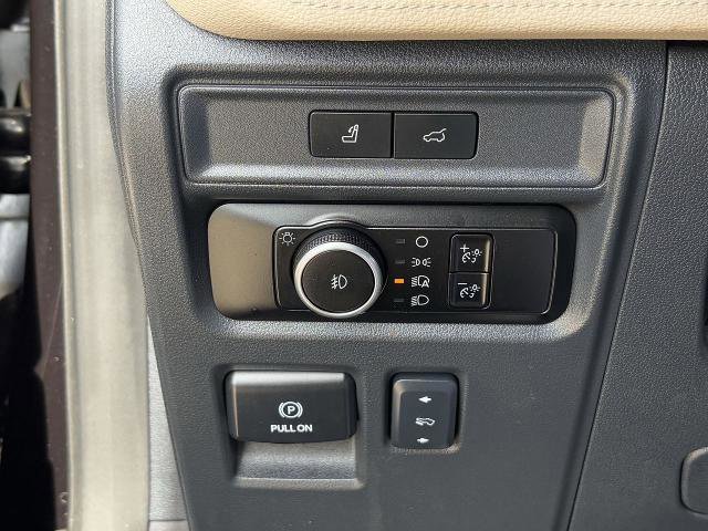 Certified 2024 Ford Expedition Limited image 24