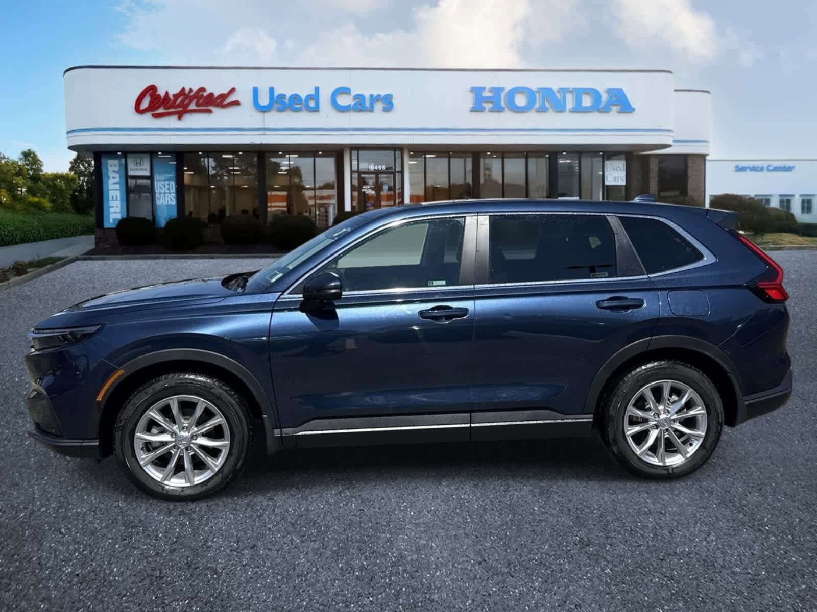 Used 2024 Honda CR-V EX-L image 2