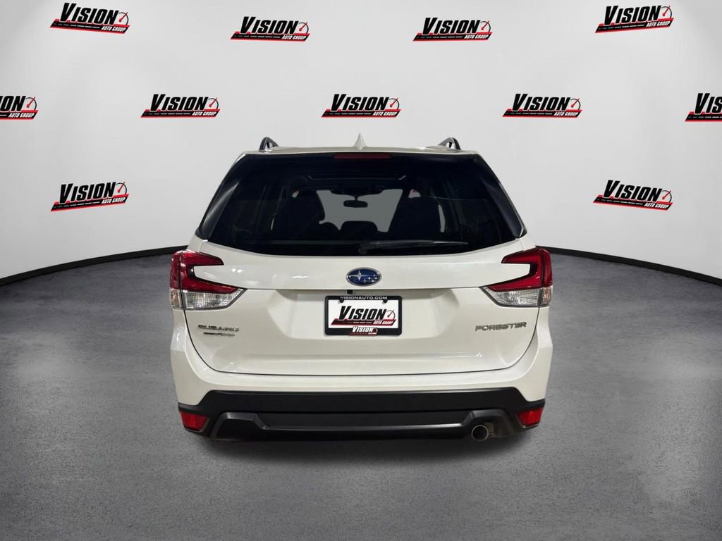 Used 2022 Subaru Forester Limited AWD/4WD image 6