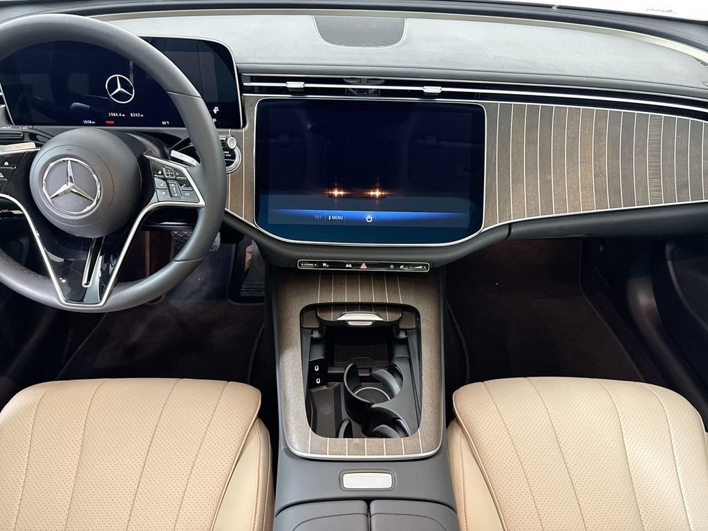 Used 2025 Mercedes-Benz E 350 Sedan image 14
