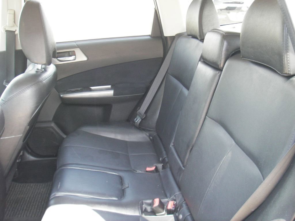 Used 2013 Subaru Forester 2.5X Limited AWD/4WD image 27