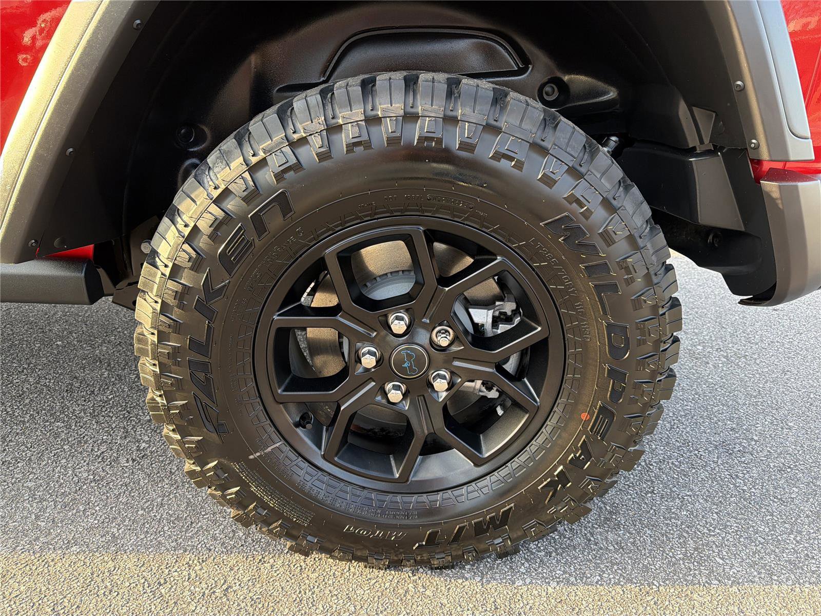 Used 2025 Jeep Wrangler Willys image 19