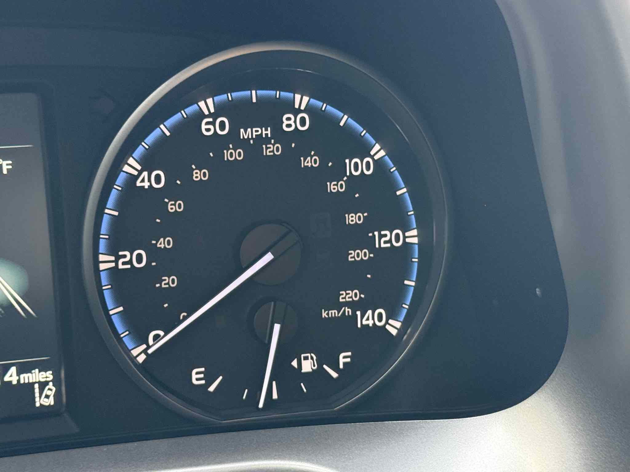 Used 2017 Toyota RAV4 LE image 98