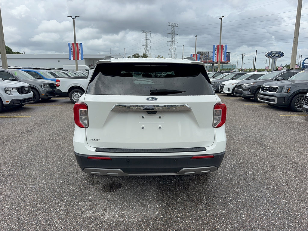 Certified 2024 Ford Explorer XLT w/ Equipment Group 202A RWD image 6